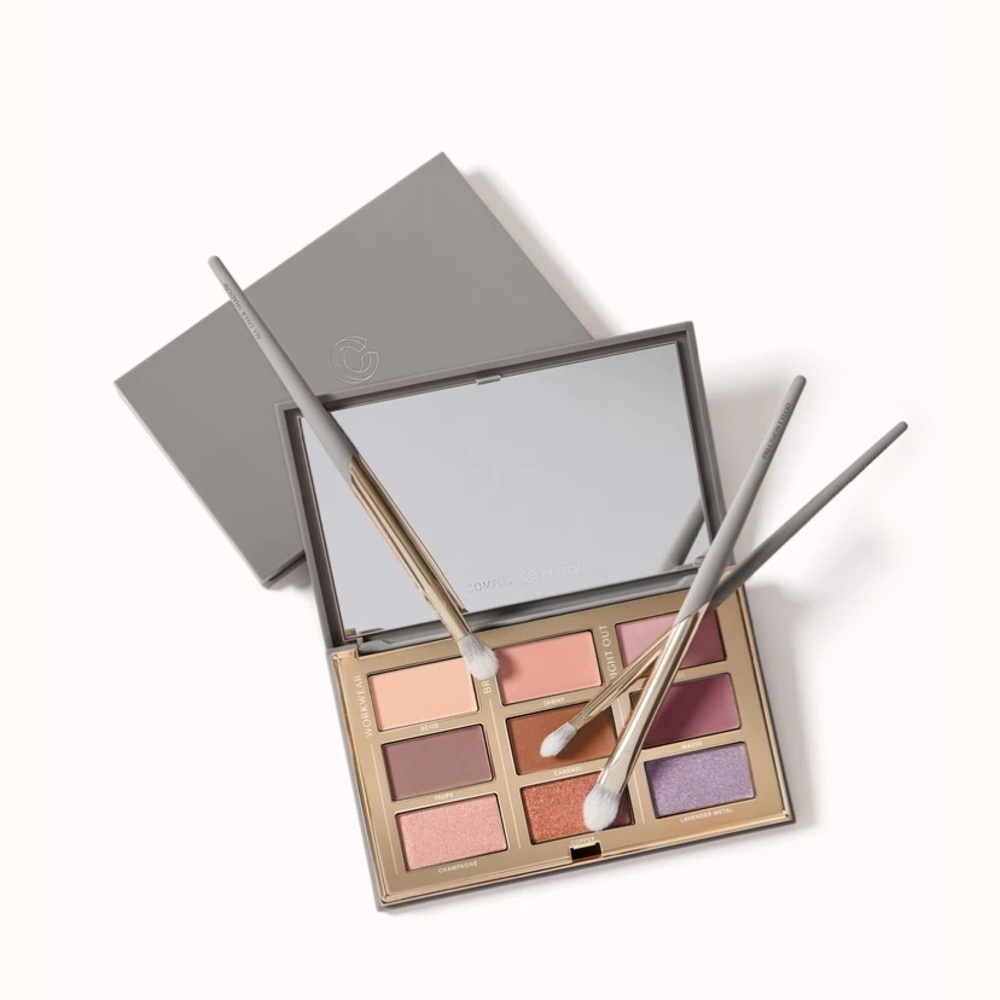 FULL TIME EYESHADOW PALETTE- NEUTRALS AND SHIMMER